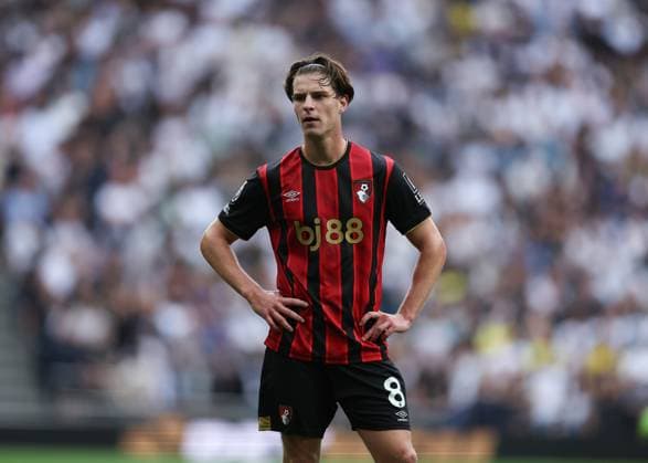 30th August 2025; Tottenham Hotspur Stadium, London, England; Premier League Football, Tottenham Hotspur versus Bournemouth; Alex Scott of AFC Bournemouth  JohnxPatrickxFletcher