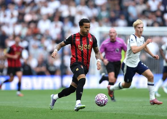 30th August 2025; Tottenham Hotspur Stadium, London, England; Premier League Football, Tottenham Hotspur versus Bournemouth; Justin Kluivert of AFC Bournemouth on the ball  JohnxPatrickxFletcher