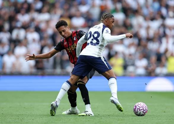 30th August 2025; Tottenham Hotspur Stadium, London, England; Premier League Football, Tottenham Hotspur versus Bournemouth; James Hill of AFC Bournemouth challenged by Wilson Odobert of Tottenham Hotspur  JohnxPatrickxFletcher