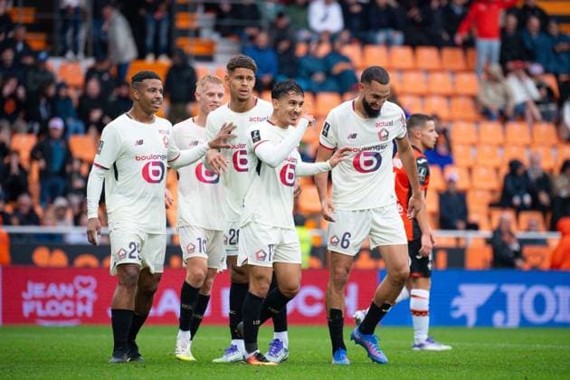 FOOTBALL : Lorient vs Lille - Ligue 1 - 30 08 2025 Osame Sahraoui ( 11 - Lille ) celebrates with teammates during the Ligue 1 match between FC Lorient and Lille OSC at Stade Yves Allainmat on August 30, 2025 in Lorient, France. ( Photo by Federico Pestellini PsnewZ ) - LorientFrance  Copyright: xFedericoxPestellinix
