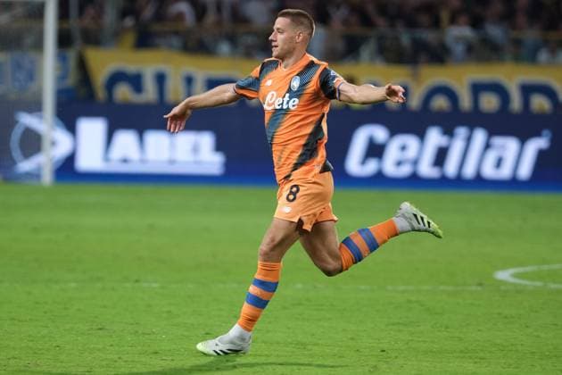 Mario Pasalic of Atalanta BC 1907 celebrates after scores a goal during the soccer match between Parma Calcio 1913 and Atalanta BC 1907, MD2 of Serie A Enilive Italian soccer championship 2025 2026 at Ennio Tardini Stadium on August 30, 2025, Parma, Italy.  Copyright: xRobertoxTommasini IPAxSportx xipa-agency.netx xx IPA_63680738 IPA_Agency_IPA63680738