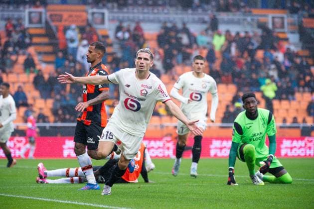 FOOTBALL : Lorient vs Lille - Ligue 1 - 30 08 2025 Romain Perraud ( 15 - Lille ) celebrates after scoring during the Ligue 1 match between FC Lorient and Lille OSC at Stade Yves Allainmat on August 30, 2025 in Lorient, France. ( Photo by Federico Pestellini PsnewZ ) - LorientFrance  Copyright: xFedericoxPestellinix