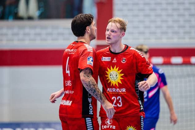 v.l. Max Santos (TuS N-Luebbecke, 04), Niko Blaauw (TuS N-Luebbecke, 23) jubeln nach Torerfolg Tor GER, TuS N-Luebbecke vs. TSV Bayer Dormagen, Handball, 2. Bundesliga, 1. Spieltag, Spielzeit 2025 2026, 30.08.2025 GER, TuS N-Luebbecke vs. TSV Bayer Dormagen, Handball, 2. Bundesliga, 1. Spieltag, Spielzeit 2025 2026, 30.08.2025 Luebbecke Copyright: xEibner-Pressefoto JanxRollingerx EP_JSK