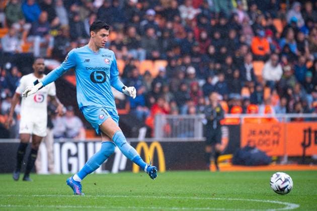 FOOTBALL : Lorient vs Lille - Ligue 1 - 30 08 2025 Berke Ozer ( 1 - Lille ) during the Ligue 1 match between FC Lorient and Lille OSC at Stade Yves Allainmat on August 30, 2025 in Lorient, France. ( Photo by Federico Pestellini PsnewZ ) - LorientFrance  Copyright: xFedericoxPestellinix
