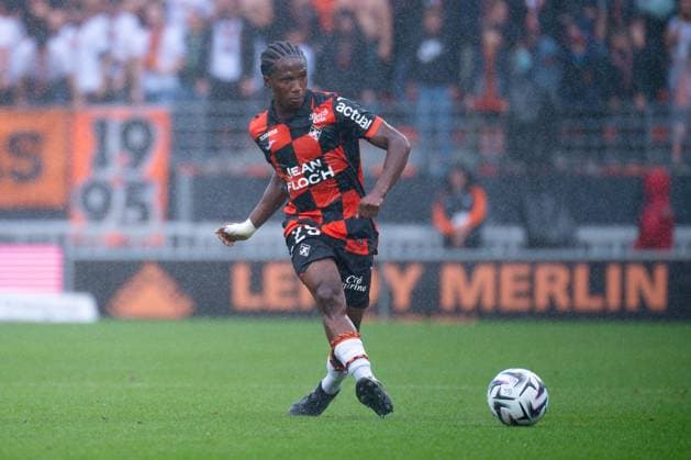FOOTBALL : Lorient vs Lille - Ligue 1 - 30 08 2025 Dermane Karim ( 29 - FC Lorient ) during the Ligue 1 match between FC Lorient and Lille OSC at Stade Yves Allainmat on August 30, 2025 in Lorient, France. ( Photo by Federico Pestellini PsnewZ ) - LorientFrance  Copyright: xFedericoxPestellinix