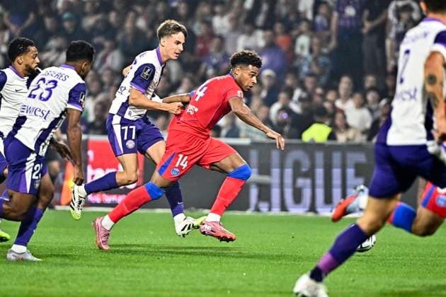 FOOTBALL : Toulouse vs PSG - 3eme Journee de Ligue 1 McDonald S - Toulouse - 30 08 2025 Desire Doue (psg) Toulouse  Copyright: xThierryxBretonx