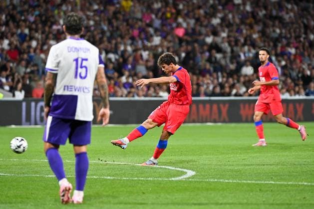 Toulouse FC v Paris Saint-Germain - Ligue 1 McDonald s 2025 2026 87 Joao NEVES (psg) during the Ligue 1 McDonald s match between Toulouse and Paris at Stadium de Toulouse on August 30, 2025 in Toulouse, France. Toulouse France  Copyright: xFEPx 776348117