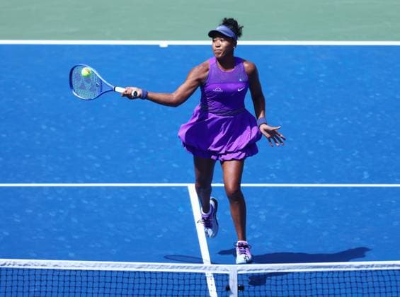 2025 US Open Tennis Championships, Day Seven, Billy Jean-King Tennis Centre, Flushing Meadows, New York, USA, 30 08 2025 Naomi Osaka (JPN) in action during her third round match against Daria Kasatina (AUS) in the 2025 US Open at Flushing Meadows New York Billy Jean King Tennis Centre, Flushing Meadows New York USA Copyright: xMarkxGreenwoodx
