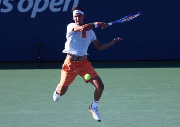 2025 US Open Tennis Championships, Day Seven, Billy Jean-King Tennis Centre, Flushing Meadows, New York, USA, 30 08 2025 Daniel Altmaier (GER) in action during his third round match against Alex de Minaur (AUS) in the 2025 US Open at Flushing Meadows New York Billy Jean King Tennis Centre, Flushing Meadows New York USA Copyright: xMarkxGreenwoodx
