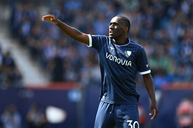 Owono Darnell KEUMO (BO) halbe Figur, Halbfigur, Fussball 2. Bundesliga, 4. Spieltag, matchday 4, VfL Bochum (BO) - SC Preussen Muenster (MS) 1-2 am 30.08.2025, Vonovia Ruhrstadion Bochum Deutschland. DFL regulations prohibit any use of photographs as image sequences and or quasi-video Â
