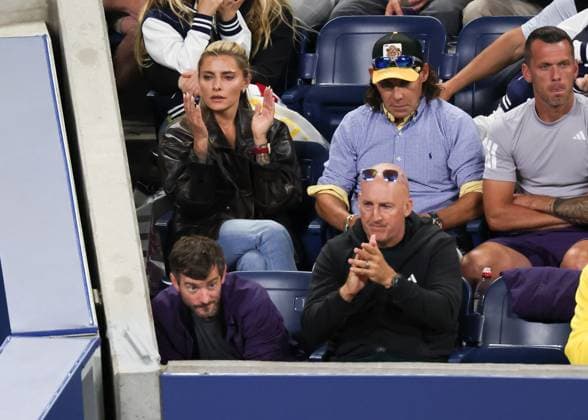 Alexander Zverev Team in der Spielerloge, US Open Championships 2023, USTA Billie Jean King National Tennis Center, Flushing Meadows, New York, USA . Copyright: xJuergenxHasenkopfx