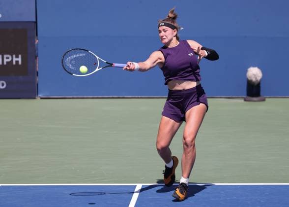 Karolina Muchova, von oben, US Open Championships 2023, USTA Billie Jean King National Tennis Center, Flushing Meadows, New York, USA . Copyright: xJuergenxHasenkopfx