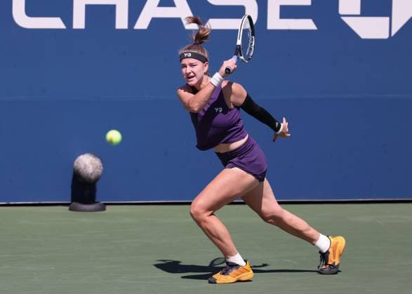 Karolina Muchova, von oben, US Open Championships 2023, USTA Billie Jean King National Tennis Center, Flushing Meadows, New York, USA . Copyright: xJuergenxHasenkopfx