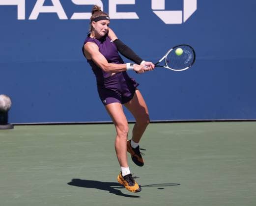 Karolina Muchova, von oben, US Open Championships 2023, USTA Billie Jean King National Tennis Center, Flushing Meadows, New York, USA . Copyright: xJuergenxHasenkopfx