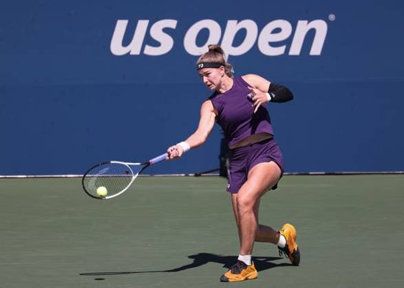 Karolina Muchova, von oben, US Open Championships 2023, USTA Billie Jean King National Tennis Center, Flushing Meadows, New York, USA . Copyright: xJuergenxHasenkopfx
