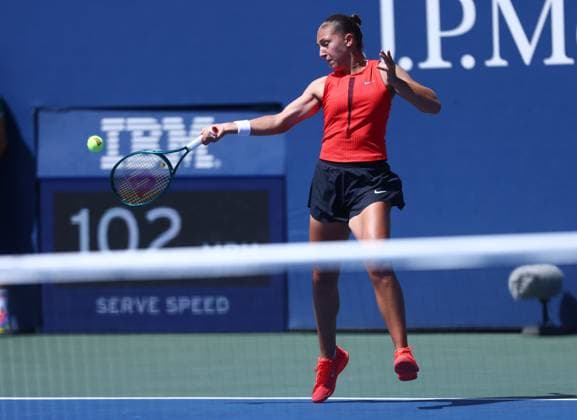 2025 US Open Tennis Championships, Day Seven, Billy Jean-King Tennis Centre, Flushing Meadows, New York, USA, 30 08 2025 Diane Parry (FRA) in action during her third round match against Marta Kostyuk (UKR) in the 2025 US Open at Flushing Meadows New York Billy Jean King Tennis Centre, Flushing Meadows New York USA Copyright: xMarkxGreenwoodx