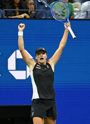 Iga Swiatek of Pol reacts after defeating Anna Kalinskya on Arthur Ashe Stadium on day 7 at the 2025 US Open Tennis Championship at the USTA Billie Jean King National Tennis Center in New York City on Saturday, August 30, 2025.  NYP20250830305 LARRYxMARANO