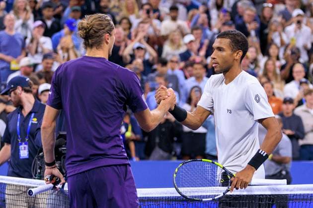 August 30, 2025, Flushing Meadows, New York, USA: Felix Auger-Aliassime shakes hands with Alexander Zverev after winning his match on Day 7 of the 2025 US Open at USTA Billie Jean King National Tennis Center on Saturday August 30, 2025 in the Flushing neighborhood of the Queens borough of New York City. JAVIER ROJAS PI Flushing Meadows USA - ZUMAp124 20250830_zaa_p124_154 Copyright: xJavierxRojasx