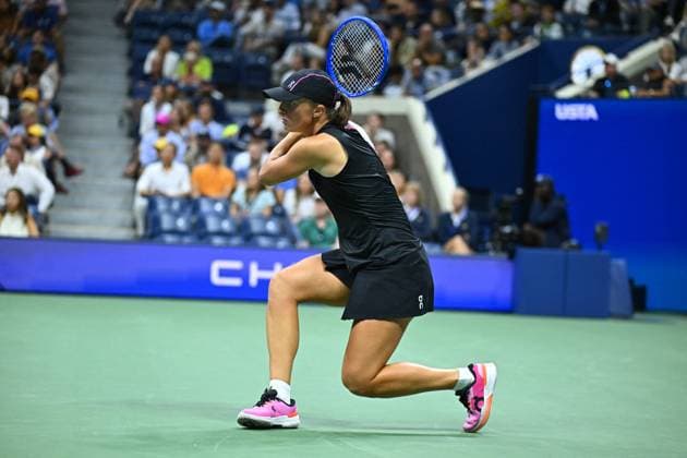 US Open - Third Round Iga Swiatek (POL) during her third round match at the 2025 US Open at Billie Jean National Tennis Center in New York City, NY, USA, on August 30, 2025. Photo by Corinne Dubreuil ABACAPRESS.COM New York City United States  Copyright: xDubreuilxCorinne ABACAx