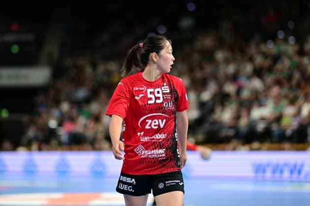 Handball I Frauen I Saison 2025-2026 I 1. HBF I 1. Spieltag I VfL Oldenburg - BSV Sachsen Zwickau I 30.08.2025 Kaho Nakayama (59, BSV Sachsen Zwickau) Oldenburg EWE Arena Niedersachsen Deutschland Copyright: xLobeca FelixxSchlikisx