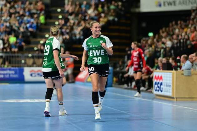 Handball I Frauen I Saison 2025-2026 I 1. HBF I 1. Spieltag I VfL Oldenburg - BSV Sachsen Zwickau I 30.08.2025 Jenny Behrend (30, VfL Oldenburg) Oldenburg EWE Arena Niedersachsen Deutschland Copyright: xLobeca FelixxSchlikisx