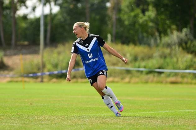 Fußball I Frauen I Saison 2025-2026 I Testspiel I Hamburger SV - SC Heerenveen I 30.08.2025 Sophie Hillebrand (22, Hamburger SV) Varel Obenstroh, A-Platz Niedersachsen Deutschland Copyright: xLobeca FelixxSchlikisx