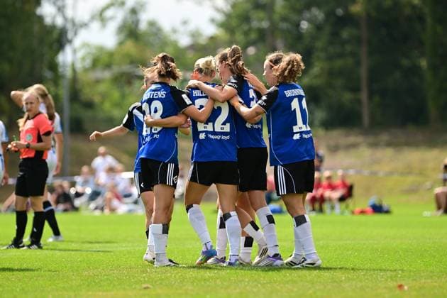 Fußball I Frauen I Saison 2025-2026 I Testspiel I Hamburger SV - SC Heerenveen I 30.08.2025 Jubel, Begeisterung, Enthusiasmus, Euphorie, Freude, Glücksgefühl, Heiterkeit bei: Hamburger SV Frauen Varel Obenstroh, A-Platz Niedersachsen Deutschland Copyright: xLobeca FelixxSchlikisx