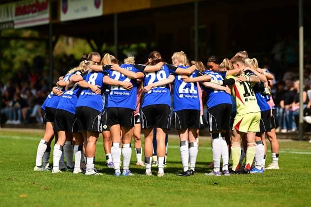 Fußball I Frauen I Saison 2025-2026 I Testspiel I Hamburger SV - SC Heerenveen I 30.08.2025 Hamburger SV Frauen zusammen Varel Obenstroh, A-Platz Niedersachsen Deutschland Copyright: xLobeca FelixxSchlikisx