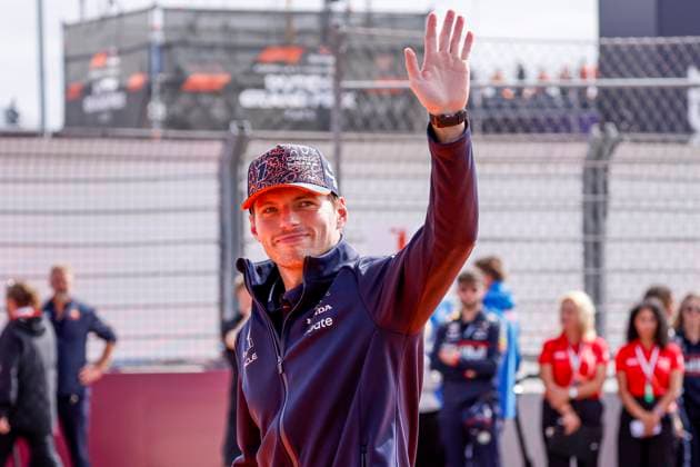 Drivers Parade Max Verstappen of the Netherlands and Oracle Red Bull Racing wave during the Formula 1 Heineken Dutch Grand Prix 2025 on Day 3 at Circuit Zandvoort on August 31, 2025 in Zandvoort, Netherlands. (Photo by Marcel ter Bals DeFodi Images)