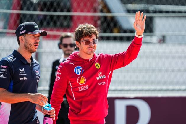 2025-08-31 F1 - Heineken Dutch GP - Grand Prix Drivers Parade ZANDVOORT, NETHERLANDS - AUGUST 31: Charles Leclerc of Ferrari at the Grand Prix Drivers Parade during F1 - Heineken Dutch GP on August 31, 2025 in Zandvoort, Netherlands. Zandvoort Netherlands Content not available for redistribution in The Netherlands directly or indirectly through any third parties. Copyright: xAndrexWeeningx