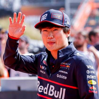 Drivers Parade Yuki Tsunoda of Japan and Oracle Red Bull Racing wave during the Formula 1 Heineken Dutch Grand Prix 2025 on Day 3 at Circuit Zandvoort on August 31, 2025 in Zandvoort, Netherlands. (Photo by Marcel ter Bals DeFodi Images)