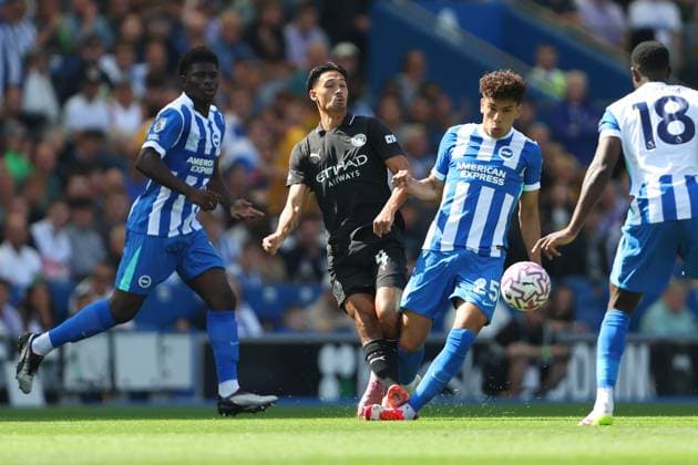 Football - 2025 2026 Premier League - Brighton & Hove Albion vs Manchester City - Amex Stadium - Sunday 31st August 2025 Tijjani Reijnders of Manchester City tackles Diego Gomez of Brighton during the Premier League match at the Amex Stadium COLORSPORT Shaun Boggust 