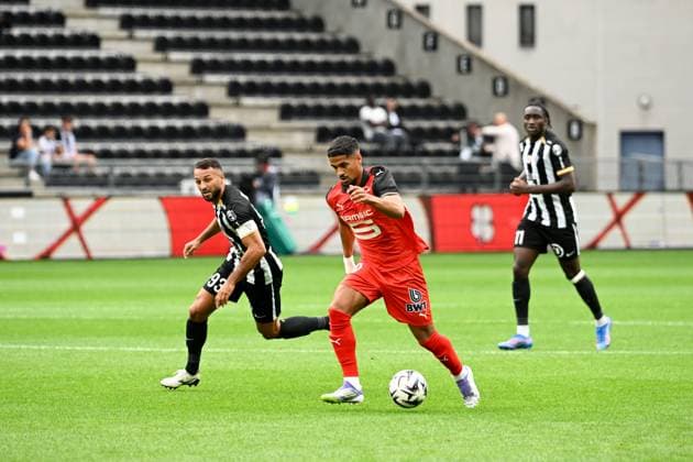 Angers SCO v Stade Rennais FC - Ligue 1 McDonald s 2025 2026 93 Haris BELKEBLA (sco) - 10 Ludovic BLAS (srfc) during the Ligue 1 McDonald s match between Angers and Rennes at Stade Raymond Kopa on August 31, 2025 in Angers, France. Angers France  Copyright: xFEPx 776348120