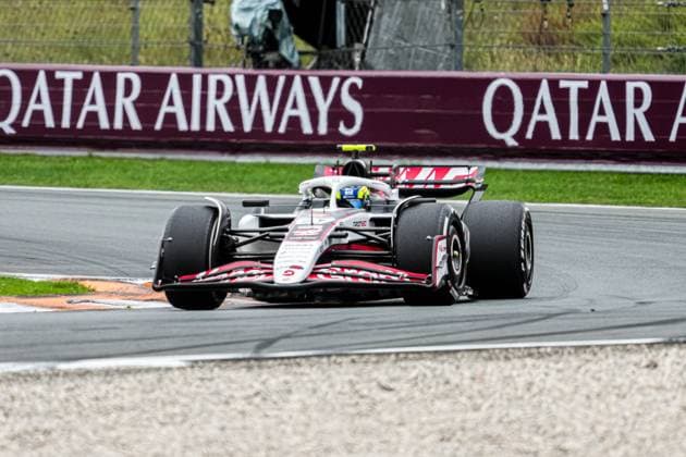 2025-08-31 F1 - Heineken Dutch GP - Grand Prix Race ZANDVOORT, NETHERLANDS - AUGUST 31: Oliver Bearman of Haas competing in the Grand Prix Race during F1 - Heineken Dutch GP on August 31, 2025 in Zandvoort, Netherlands. Zandvoort Netherlands Content not available for redistribution in The Netherlands directly or indirectly through any third parties. Copyright: xAndrexWeeningx