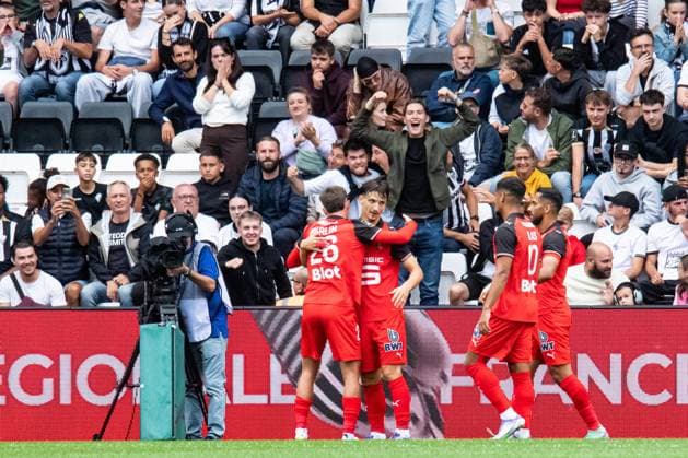 FOOTBALL : SCO Angers vs Stade Rennais - Ligue 1 - JournÃ e 3 - 31 08 2025 Joie des joueurs du Stade Rennais aprÃ s le but de Esteban Lepaul (Stade Rennais) AngersFrance  Copyright: xBaptistexAutissierx