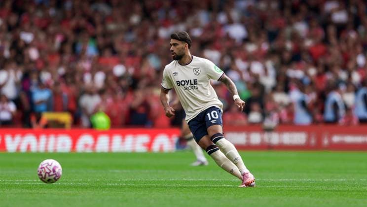 Nottingham Forest v West Ham United Premier League 31 08 2025. West Ham United midfielder Lucas Paqueta (10) during the Premier League match between Nottingham Forest and West Ham United at the City Ground, Nottingham, England on 31 August 2025. Editorial use only DataCo restrictions apply See www.football-dataco.com , Copyright: xSimonxDaviesx PSI-22725-0020