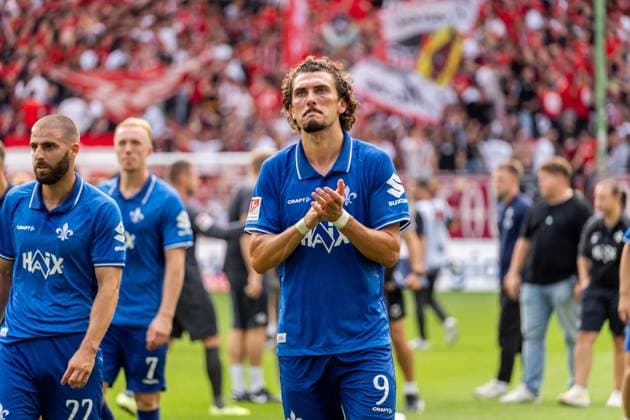 Freisteller, Portrait, Emotion Fraser Hornby (SV Darmstadt 98, 09) nach dem Abpfiff, GER, 1. FC Kaiserslautern vs. SV Darmstadt 98, Fussball, 2. Bundesliga, 4. Spieltag, Saison 2025 2026, 31.08.2025, DFL REGULATIONS PROHIBIT ANY USE OF PHOTOGRAPHS AS IMAGE SEQUENCES AND OR QUASI-VIDEO, GER, 1. FC Kaiserslautern vs. SV Darmstadt 98, Fussball, 2. Bundesliga, 4. Spieltag, Saison 2025 2026, 31.08.2025 Kaiserslautern