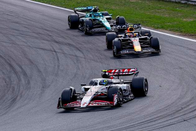 Oliver Bearman of the United Kingdom and Haas F1 Team and Yuki Tsunoda of Japan and Oracle Red Bull Racing and Fernando Alonso of Spain and Aston Martin F1 Team during the Formula 1 Heineken Dutch Grand Prix 2025 on Day 3 at Circuit Zandvoort on August 31, 2025 in Zandvoort, Netherlands. (Photo by Marcel ter Bals DeFodi Images)