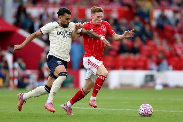 Nottingham Forest v West Ham United - Premier League Lucas Paqueta of West Ham United and Elliot Anderson of Nottingham Forest challenge during the Premier League match between Nottingham Forest and West Ham United at City Ground on August 31, 2025 in Nottingham, England. Nottingham City Ground England United Kingdom Copyright: xNigelxFrench Sportsphoto APLx 14134264