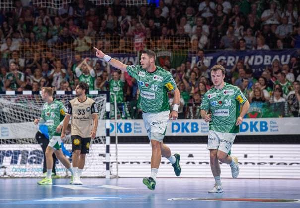 Handball, Herren, Saison 2025 2026, DAIKIN Handball-Bundesliga (1. Spieltag), Füchse Berlin - Bergischer HC, v.l. Mijajlo Marsenic (Füchse Berlin), Hakun West Av Teigum (Füchse Berlin), 31.08.2025, Copyright: xSebastianxRäppold MatthiasxKochx