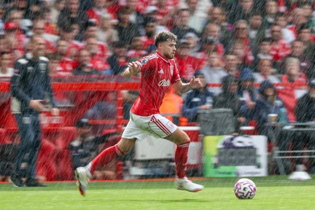 Premier League Nottingham Forest v West Ham United Neco Williams of Nottingham Forest runs with the ball during the Premier League match Nottingham Forest vs West Ham United at City Ground, Nottingham, United Kingdom, 31st August 2025 (Photo by Alfie Cosgrove News Images) Nottingham City Ground Nottinghamshire United Kingdom Copyright: xAlfiexCosgrove NewsxImagesx