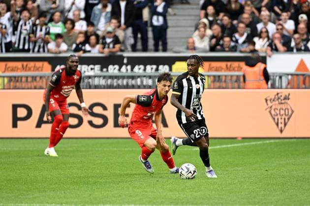 Angers SCO v Stade Rennais FC - Ligue 1 McDonald s 2025 2026 27 Lilian RAOLISOA (sco) - 09 Esteban LEPAUL (srfc) during the Ligue 1 McDonald s match between Angers and Rennes at Stade Raymond Kopa on August 31, 2025 in Angers, France. Angers France  Copyright: xFEPx 776348120