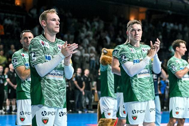 31.08.2025, xlakx, Handball Daikin HBL, Fuechse Berlin - Bergischer HC v.l. Mathias Gidsel (Fuechse Berlin), Lasse Andersson (Fuechse Berlin) Jubel ueber den Sieg, Jubel nach Spielende Berlin