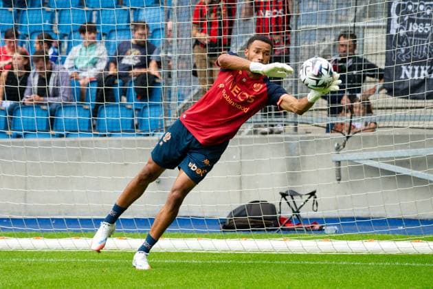 FOOTBALL : Le Havre vs Nice - Ligue 1 - 31 08 2025 Yehvann Diouf ( 80 - Nice ) warms up prior to the Ligue 1 match between Havre AC and OGC Nice at Stade Oceane on August 31, 2025 in Le Havre, France. ( Photo by Federico Pestellini PsnewZ ) - Le HavreFrance  Copyright: xFedericoxPestellinix