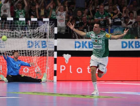GER HBL Saison 2025 2026 FÜCHSE Berlin vs Bergischer HC, 31.08.25, Max-Schmeling-Halle, Berlin, Aitor ARINO (Füchse Berlin 14) jubelt nach Torerfolg, Emotion, 30 Sekunden im Spiel und gleich das erste Saisontor für die FÜCHSE Berlin