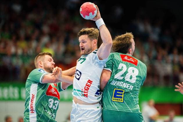 31.08.2025 - Handball, 2025 2026, 1. Bundesliga, 1. Spieltag, GWD Minden - Frisch auf Göppingen: (L-R) Michael Schulz (Minden), David Schmidt (Göppingen), Tom Bergner (Minden)