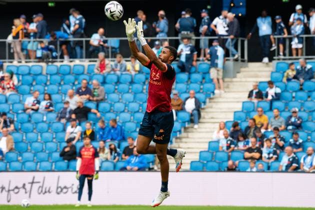 FOOTBALL : Le Havre vs Nice - Ligue 1 - 31 08 2025 Yehvann Diouf ( 80 - Nice ) warms up prior to the Ligue 1 match between Havre AC and OGC Nice at Stade Oceane on August 31, 2025 in Le Havre, France. ( Photo by Federico Pestellini PsnewZ ) - Le HavreFrance  Copyright: xFedericoxPestellinix