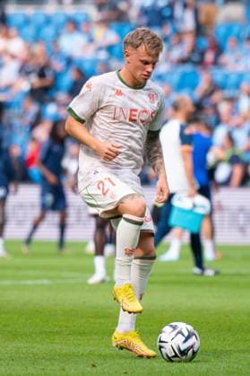 FOOTBALL : Le Havre vs Nice - Ligue 1 - 31 08 2025 Isak Jansson ( 21 - Nice ) warms up prior to the Ligue 1 match between Havre AC and OGC Nice at Stade Oceane on August 31, 2025 in Le Havre, France. ( Photo by Federico Pestellini PsnewZ ) - Le HavreFrance  Copyright: xFedericoxPestellinix