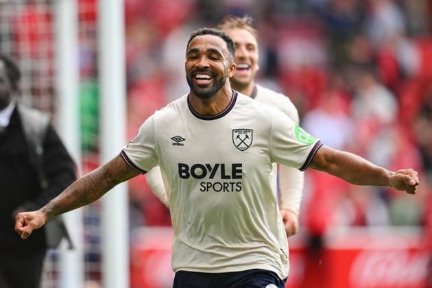 Nottingham Forest v West Ham United - Premier League Callum Wilson of West Ham United celebrates after scoring a goal to make it 0-3 during the Premier League match between Nottingham Forest and West Ham United at the City Ground in Nottingham, United Kingdom, on August 31, 2025. Nottingham Nottinghamshire United Kingdom  Copyright: xMIxNewsx originalFilename:fletcher-nottingh250831_npjMG.jpg
