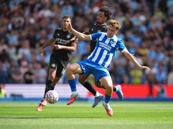 Brighton and Hove Albion v Manchester City, Premier League, Football, Amex Stadium, Brighton, UK - 31 Aug 2025 Jack Hinshelwood of Brighton & Hove Albion and Oscar Bobb of Manchester City. Brighton Amex Stadium Brighton UK, UK NEWSPAPERS OUT Copyright: xSeanxRyanx